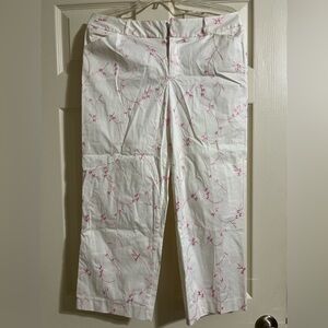 Pierre Cardin Capri Pink & White Embroidered Floral Capri Pants-NWT-Sz 10